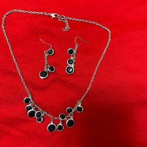 Ardene Jewelry Accessory Necklace and Earring set, Silver Tone